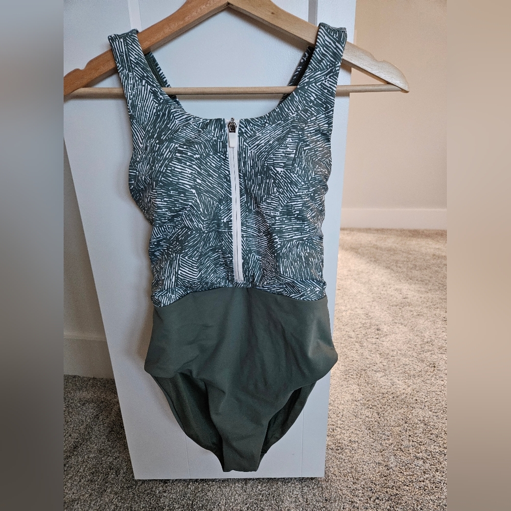 MoveMama Nursinf Bathing Suit